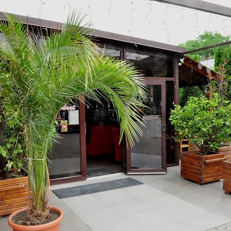 Hotel Andrei Cîmpia Turzii エクステリア 写真