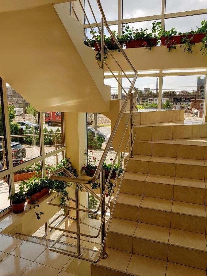 Hotel Andrei Cîmpia Turzii エクステリア 写真