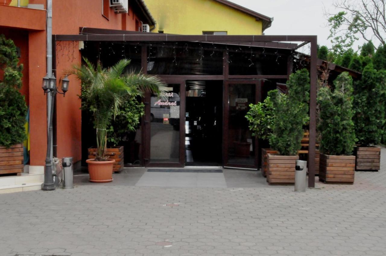 Hotel Andrei Cîmpia Turzii エクステリア 写真