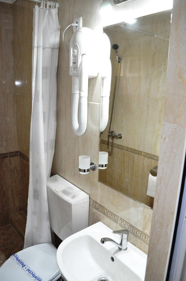 Hotel Andrei Cîmpia Turzii エクステリア 写真